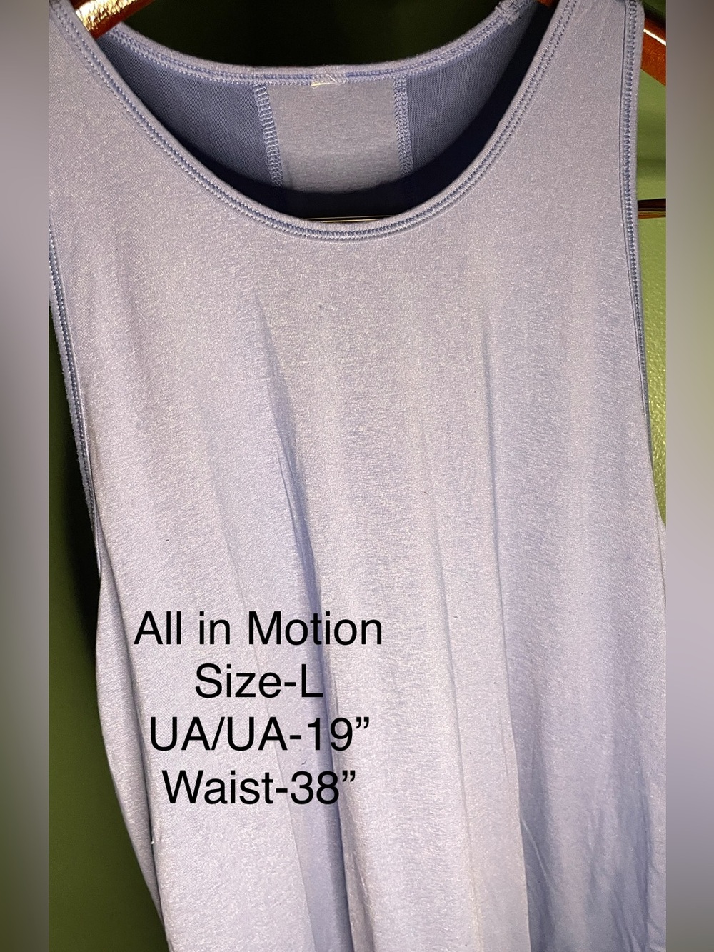 All in Motion Workout Gear Lavender Scoop Neck Tank Top Size-Large